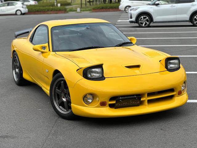 1998 Mazda RX-7 (FD3S) — Yellow