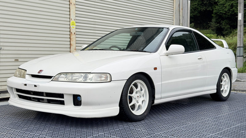 1995 Honda Integra Type R (DC2) — Championship White
