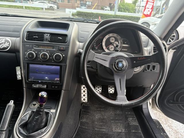2001 Toyota Altezza RS200 Z Edition (SXE10) — White - Image 13