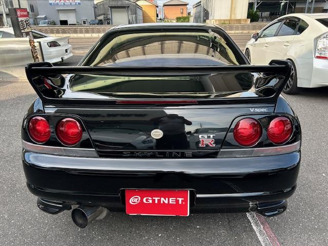 1995 Nissan Skyline GT-R V-Spec (BCNR33) — Black - Image 13