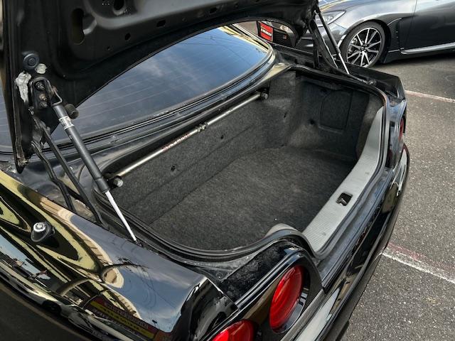 1995 Nissan Skyline GT-R V-Spec (BCNR33) — Black - Image 38