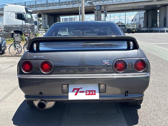 1994 Nissan Skyline GT-R (BNR32) — Gray - Image 9