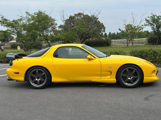 1998 Mazda RX-7 (FD3S) — Yellow - Image 10
