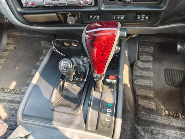 1993 Toyota Land Cruiser 80 VX Limited (FZJ80) — Green Metallic - Image 39