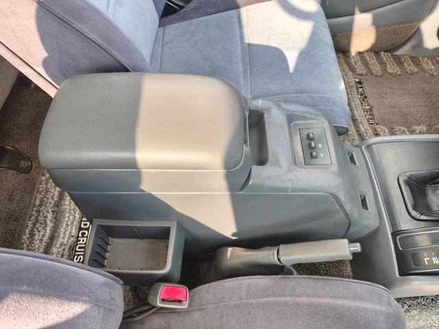 1993 Toyota Land Cruiser 80 VX Limited (FZJ80) — Green Metallic - Image 40