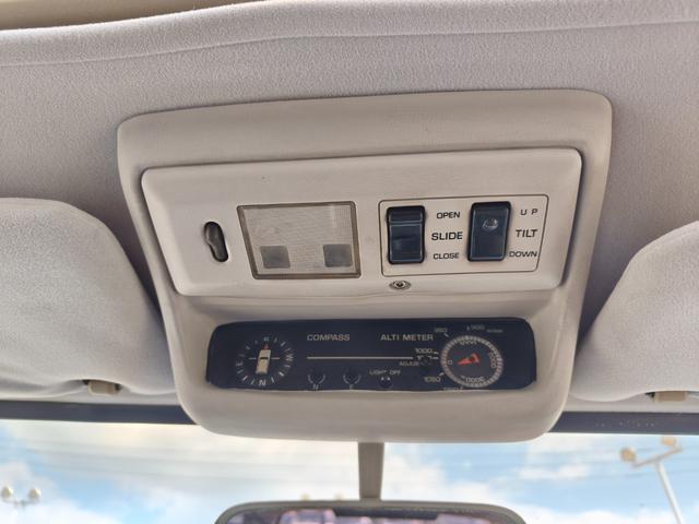 1993 Toyota Land Cruiser 80 VX Limited (FZJ80) — Green Metallic - Image 45