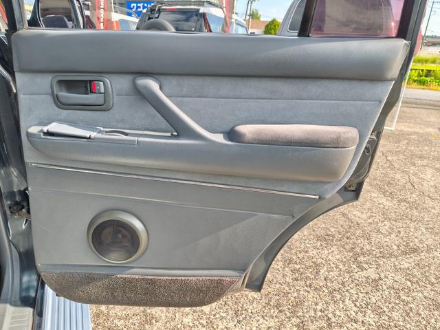1993 Toyota Land Cruiser 80 VX Limited (FZJ80) — Green Metallic - Image 49