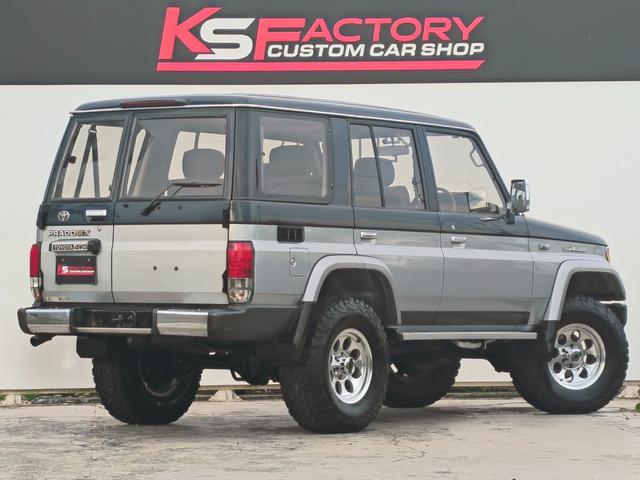 1993 Toyota Land Cruiser Prado (LJ78W) — Green/Silver - Image 4