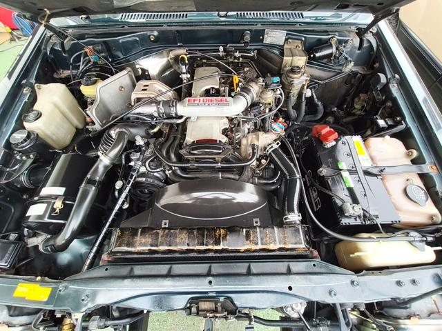 1993 Toyota Land Cruiser Prado (LJ78W) — Green/Silver - Image 9