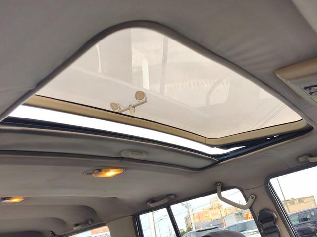 1993 Toyota Land Cruiser Prado (LJ78W) — Green/Silver - Image 42