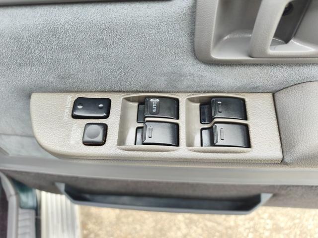 1993 Toyota Land Cruiser Prado (LJ78W) — Green/Silver - Image 45