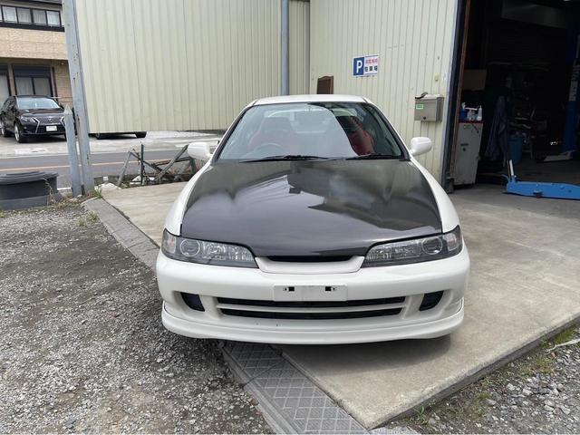 1996 Honda Integra Type R (DC2) — Championship White - Image 2