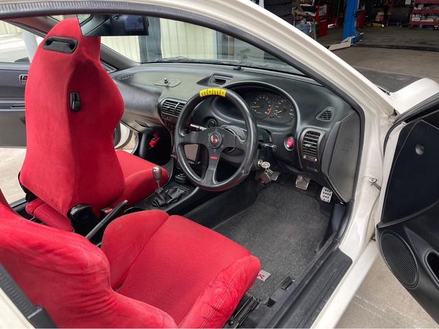1996 Honda Integra Type R (DC2) — Championship White - Image 19
