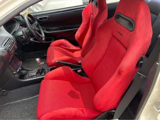 1996 Honda Integra Type R (DC2) — Championship White - Image 27