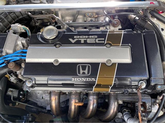 1996 Honda Integra Type R (DC2) — Championship White - Image 47