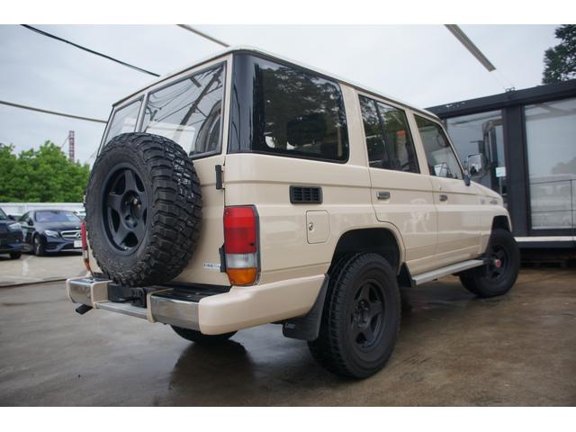1990 Toyota Land Cruiser Prado SX5 (LJ78) — Cream - Image 12