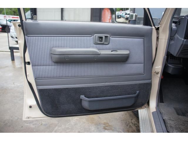 1990 Toyota Land Cruiser Prado SX5 (LJ78) — Cream - Image 25