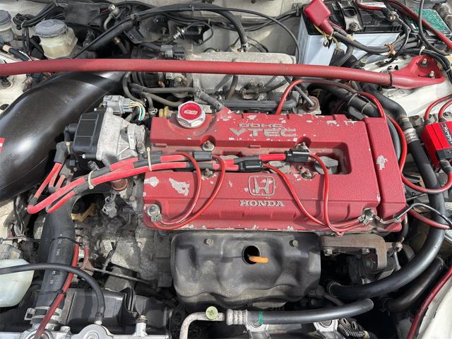 2000 Honda Civic Type R (EK9) — Championship White - Image 9