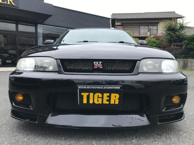 1995 Nissan Skyline GT-R V-Spec (BCNR33) — Black - Image 6