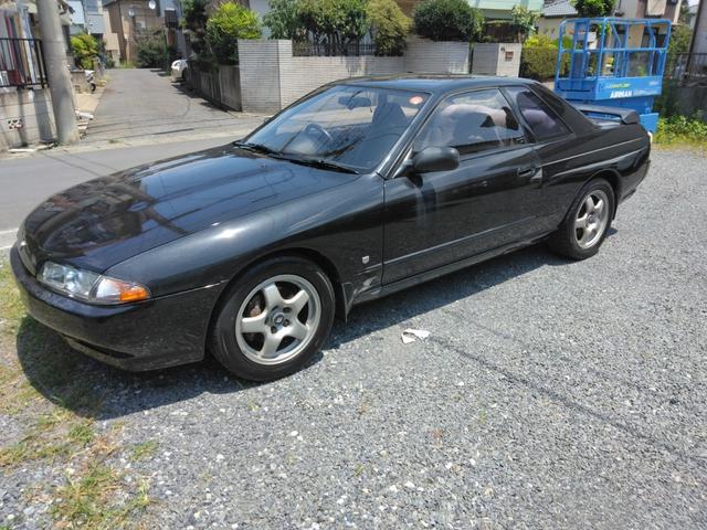 1989 Nissan Skyline (HCR32) — Black - Image 6