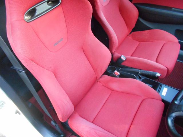 2002 Honda Civic Type R (EP3) — White - Image 16