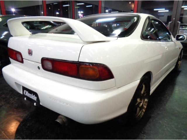 1996 Honda Integra Type R (DC2) — White - Image 3