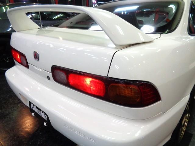 1996 Honda Integra Type R (DC2) — White - Image 12