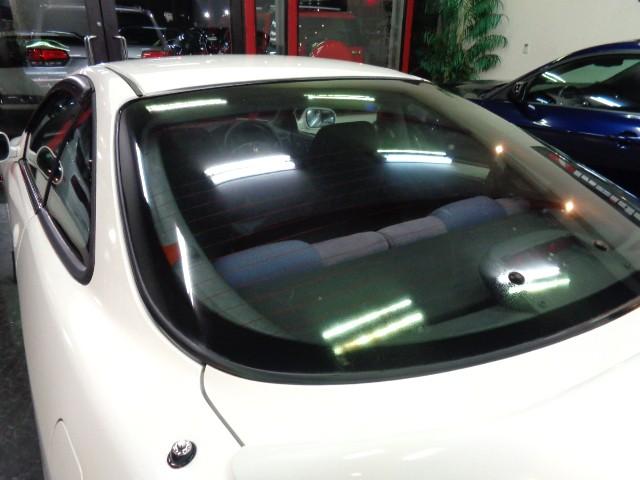 1996 Honda Integra Type R (DC2) — White - Image 16