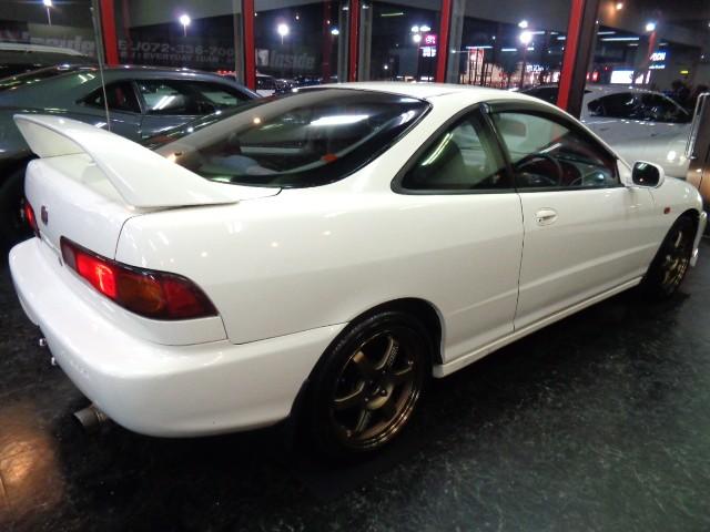 1996 Honda Integra Type R (DC2) — White - Image 21
