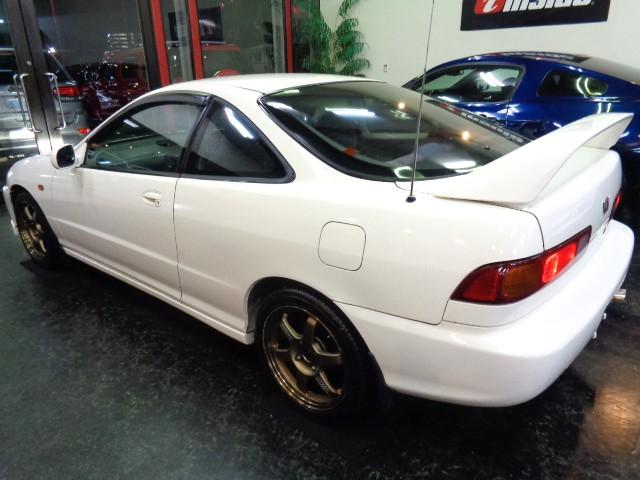 1996 Honda Integra Type R (DC2) — White - Image 22