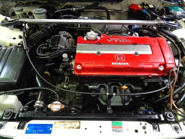 1996 Honda Integra Type R (DC2) — White - Image 39