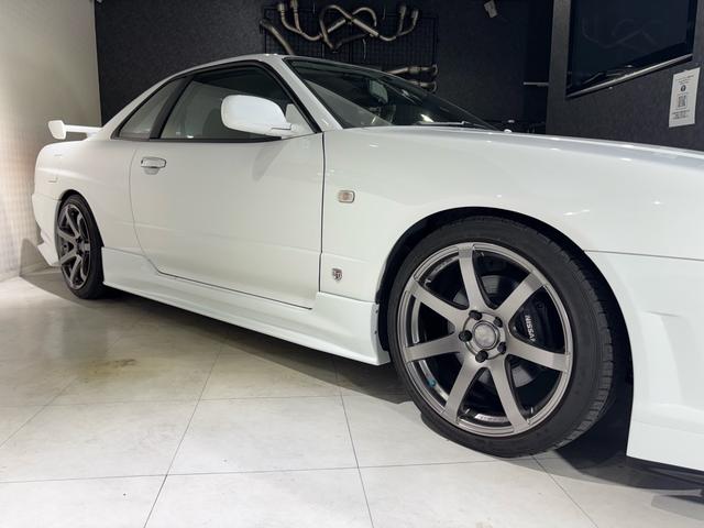 2000 Nissan Skyline 25GT Turbo (ER34) — White - Image 14
