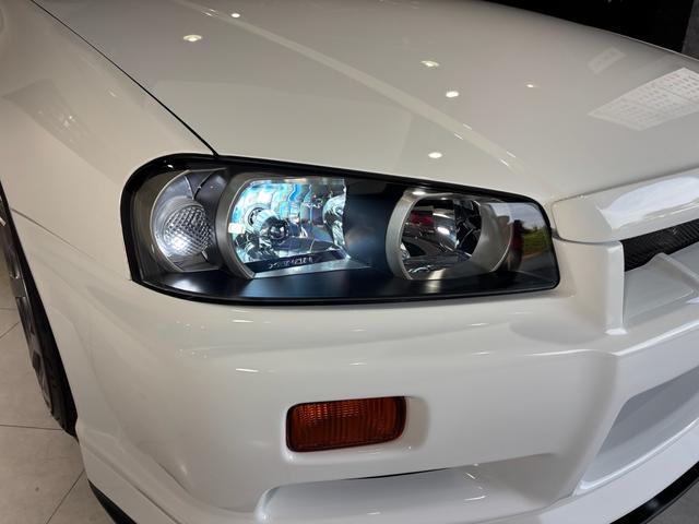 2000 Nissan Skyline 25GT Turbo (ER34) — White - Image 21