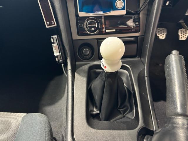 2000 Nissan Skyline 25GT Turbo (ER34) — White - Image 52