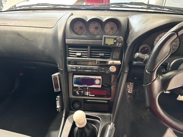 2000 Nissan Skyline 25GT Turbo (ER34) — White - Image 55