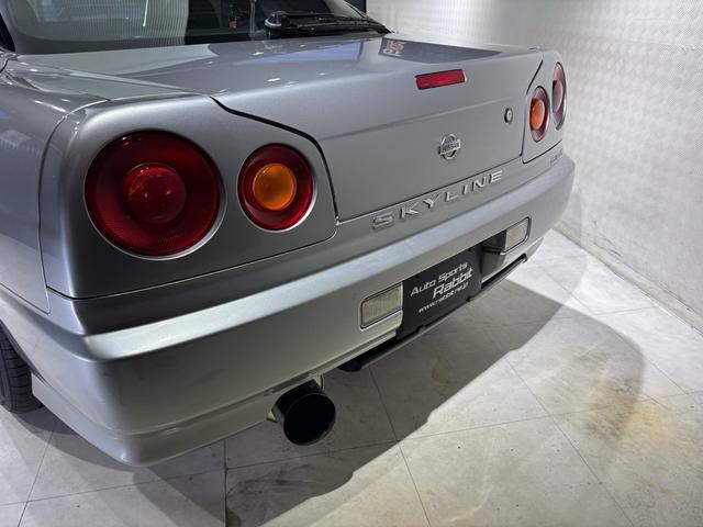 1998 Nissan Skyline (ER34) — Silver - Image 10
