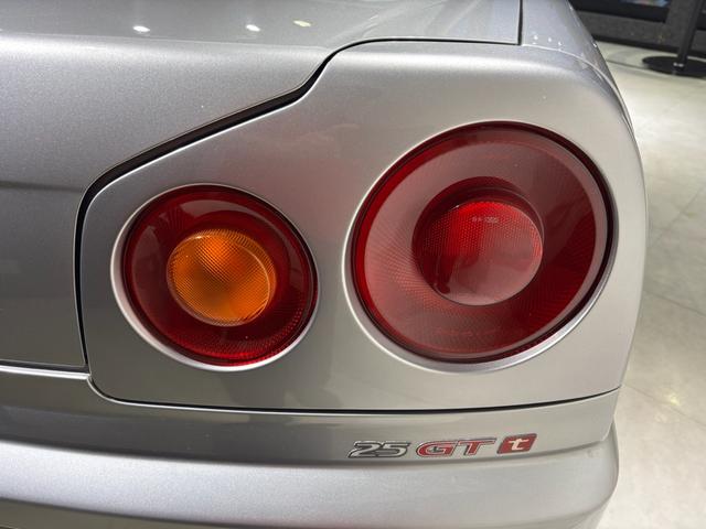 1998 Nissan Skyline (ER34) — Silver - Image 12