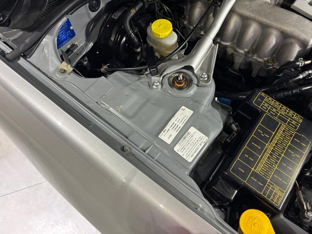 1998 Nissan Skyline (ER34) — Silver - Image 31