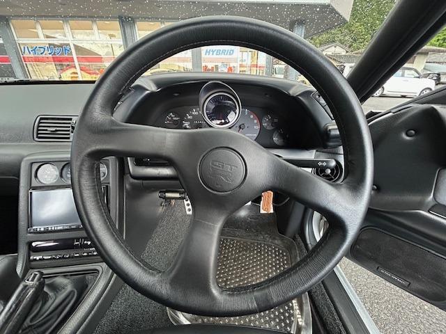 1994 Nissan Skyline GT-R (BNR32) — Silver Metallic - Image 19