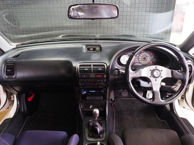 1999 Honda Integra Type R (DC2) — Championship White - Image 5