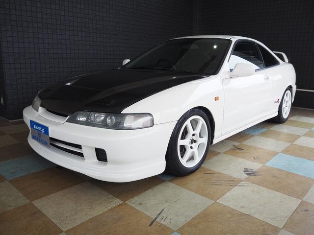 1999 Honda Integra Type R (DC2) — Championship White - Image 8