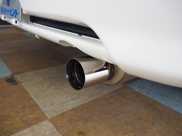 1999 Honda Integra Type R (DC2) — Championship White - Image 14
