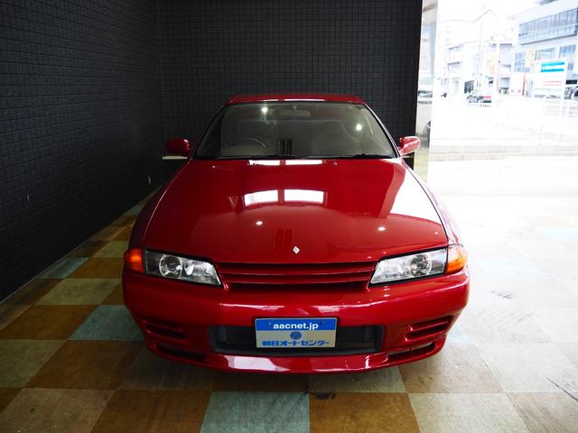 1992 Nissan Skyline GT-R (BNR32) — Red - Image 2