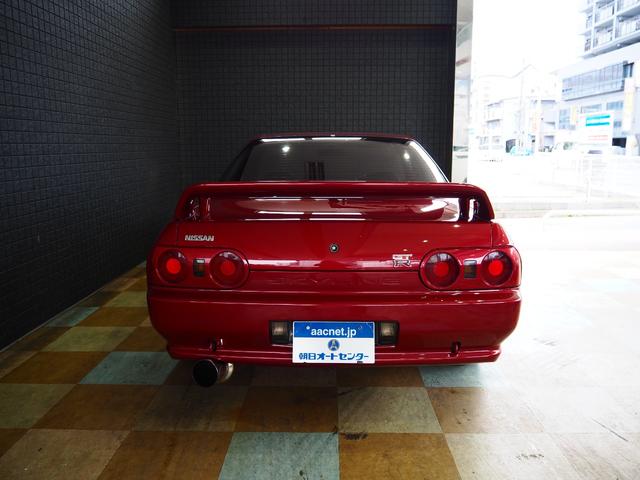 1992 Nissan Skyline GT-R (BNR32) — Red - Image 3