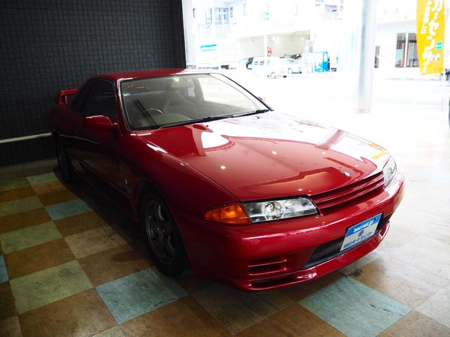 1992 Nissan Skyline GT-R (BNR32) — Red - Image 7