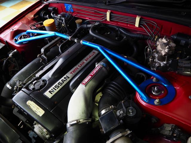 1992 Nissan Skyline GT-R (BNR32) — Red - Image 19