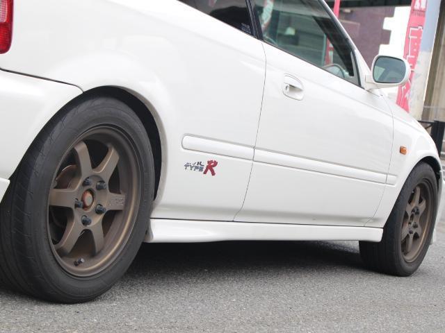 2000 Honda Civic Type R (EK9) — White - Image 4