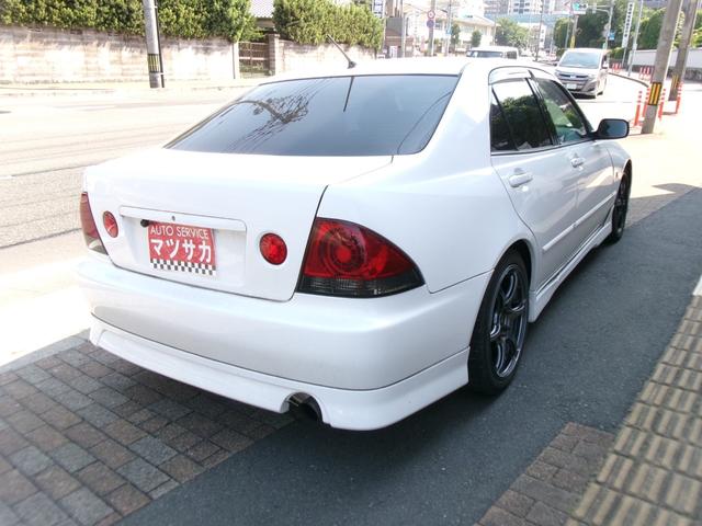 2001 Toyota Altezza RS200 (SXE10) — White - Image 17