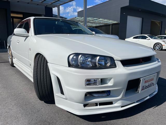 1998 Nissan Skyline 25GT-X Turbo (ER34) — Pearl White - Image 1