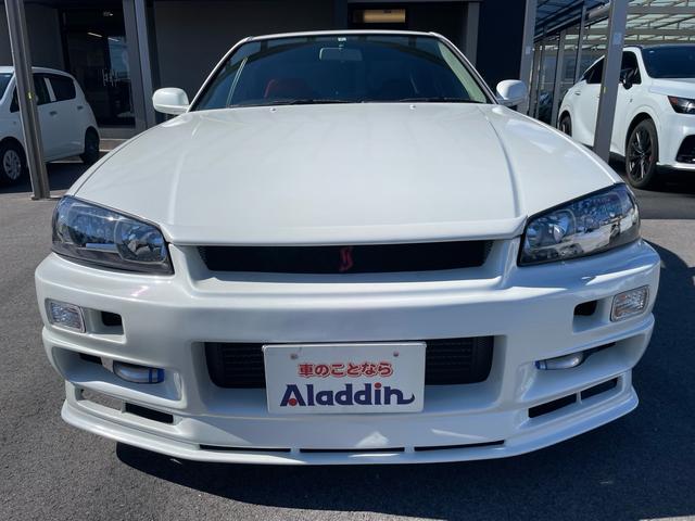 1998 Nissan Skyline 25GT-X Turbo (ER34) — Pearl White - Image 16